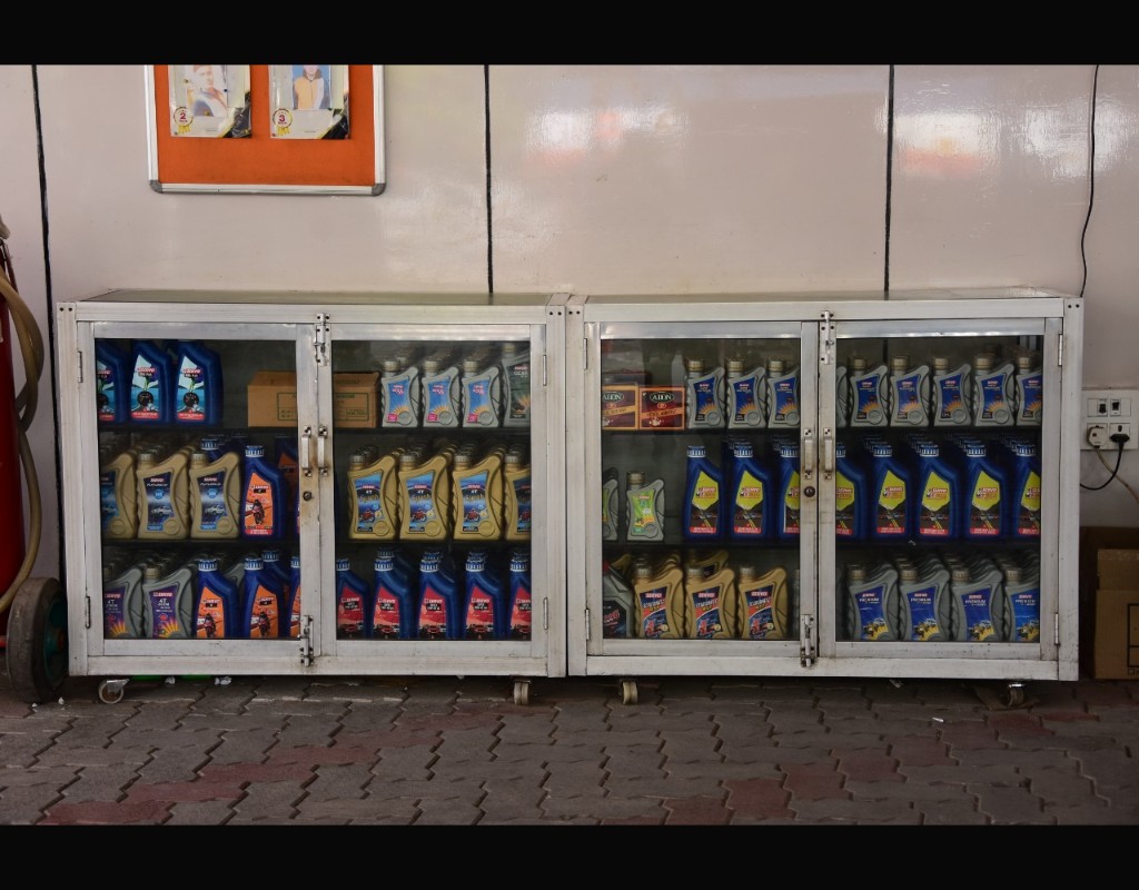 IndianOil - Baba Kharak Singh Marg, New Delhi